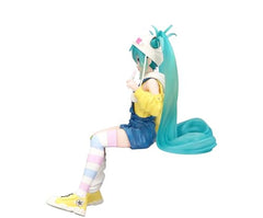 FuRyu Hatsune Miku Noodle Stopper Figure detail shot emphasizes sculpting