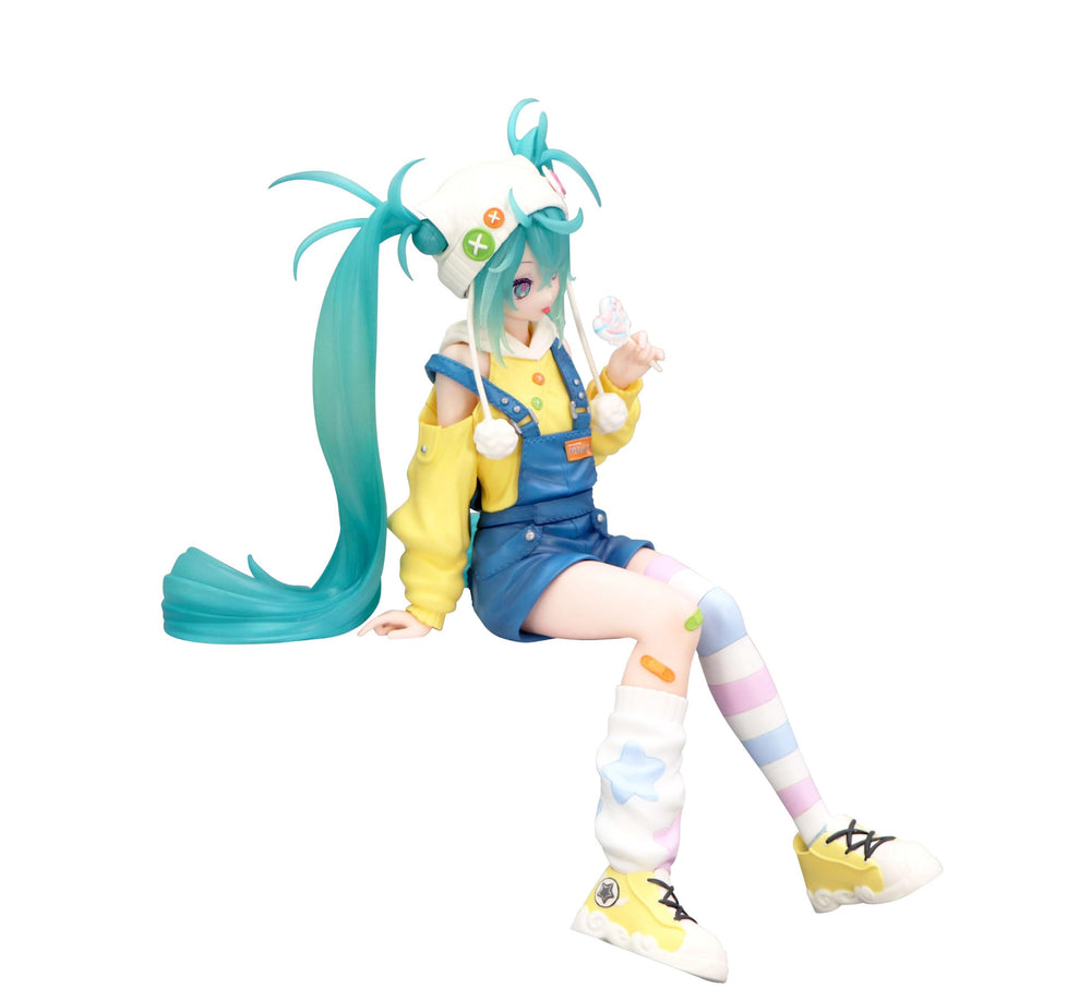 FuRyu Hatsune Miku Noodle Stopper Figure packaging shot confirms licensed product