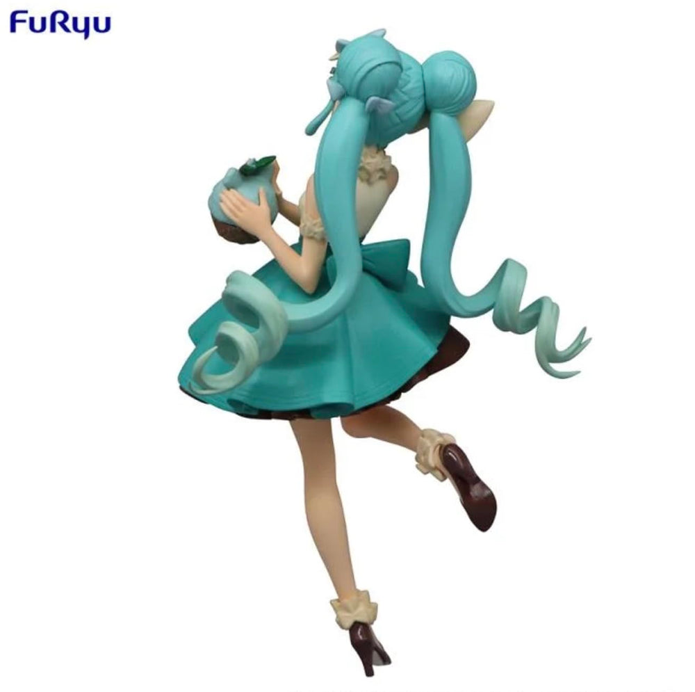 Furyu Hatsune Miku Sweet Sweets figure close-up on mint tones.