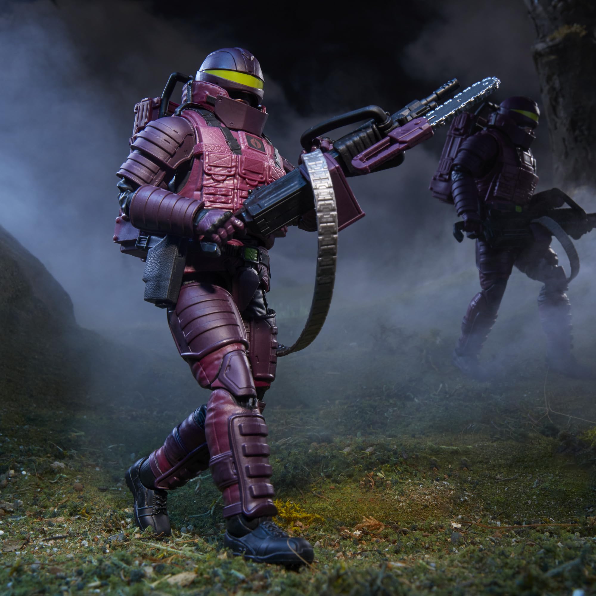 Open-window packaging showcases figure art and collectible display.