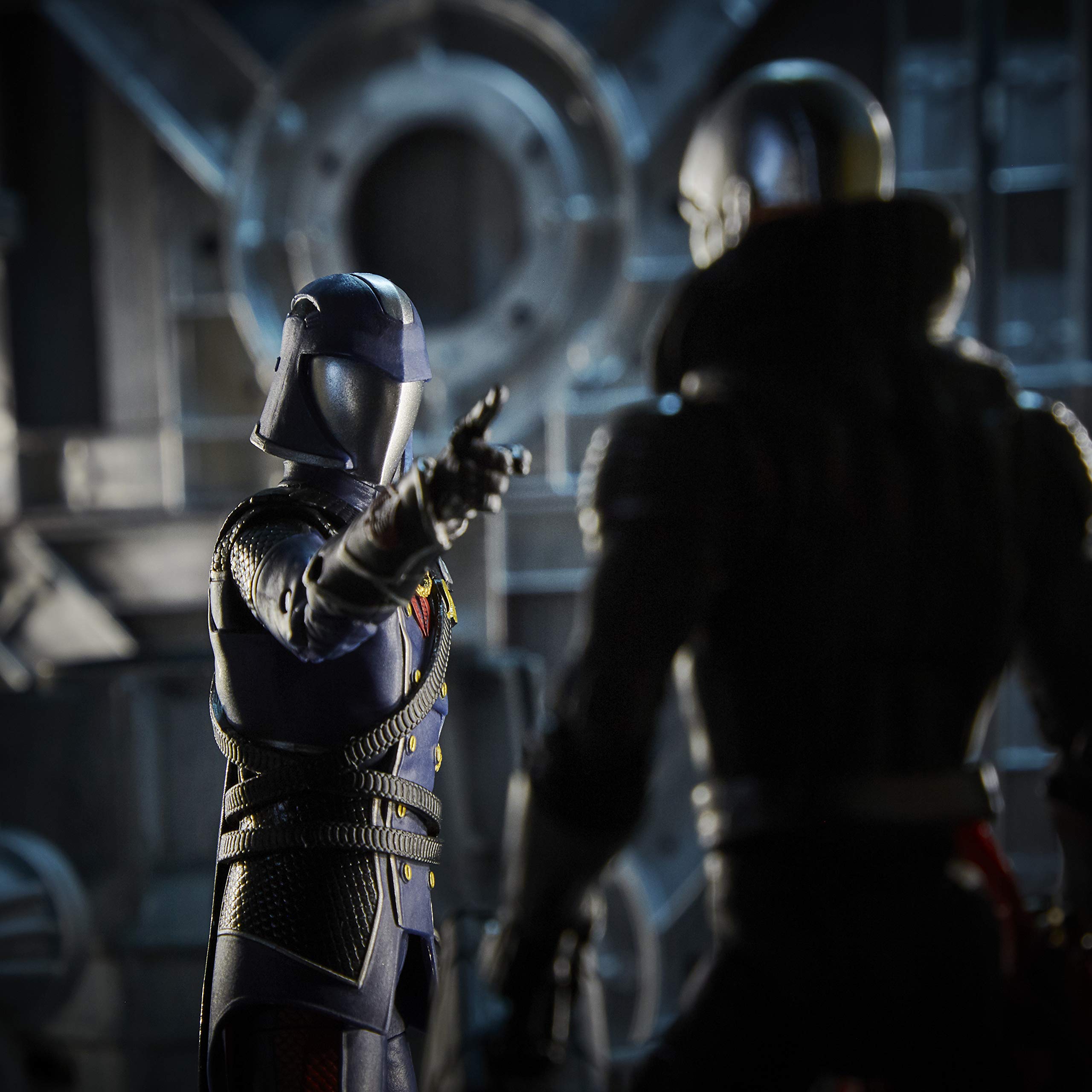 6-inch display of Cobra Commander for dynamic action poses.