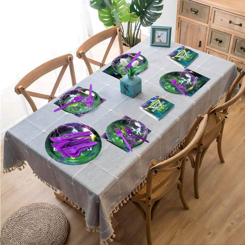 G1ngtar party setup image shows coordinated tableware for themed celebration
