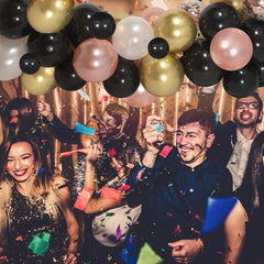 GaesQae birthday party black balloon set enhances festive ambiance.