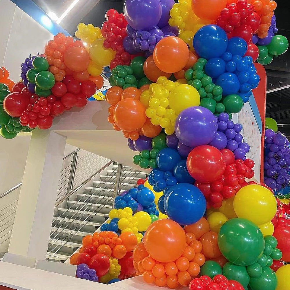 GaesQae birthday party decor ideas with rainbow balloons