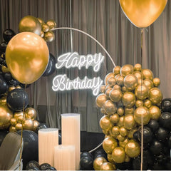 GaesQae party decorations with gold balloons for birthdays and weddings.