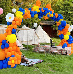GaesQae 18-inch end balloons provide dramatic finishing touches for arches