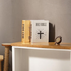 Galepromot compact bookshelf item for versatile dollhouse scenes.