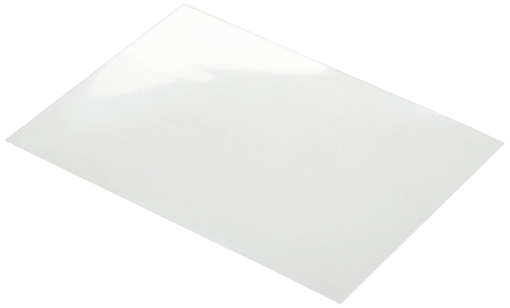 Gamegenic 66x91mm standard size sleeves – fits common cards.
