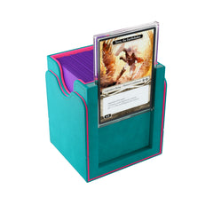 Completely removable bottom clip on the Gamegenic Squire Plus saves table space.
