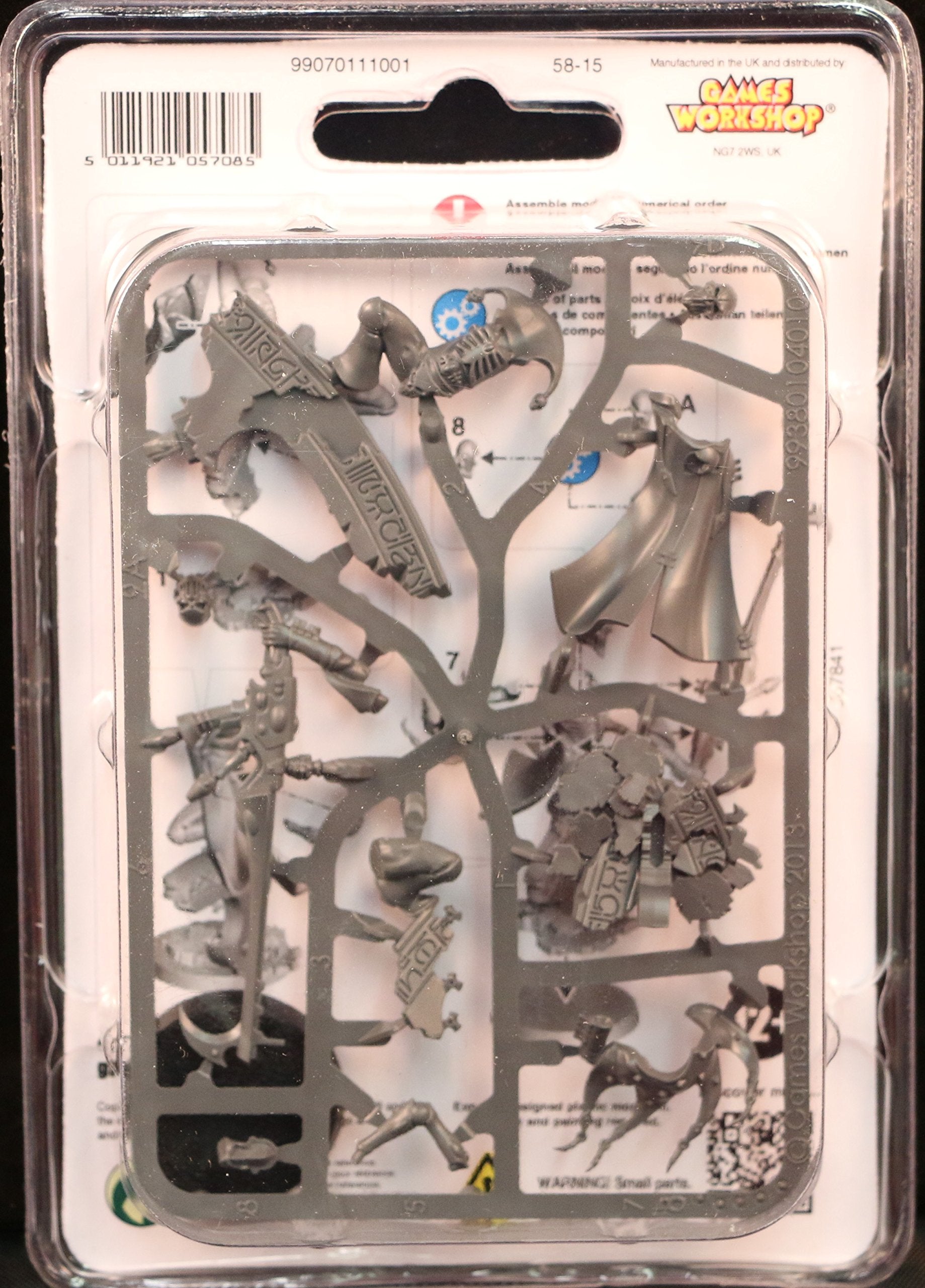 Games Workshop Harlequin Death Jester, side pose, great for hobby assembly and diorama creation