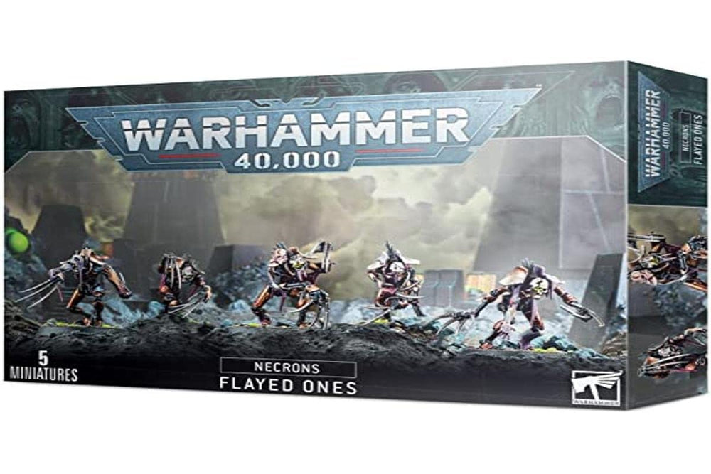 Games Workshop Necrons Flayed Ones model in dynamic pose for tabletop battles.