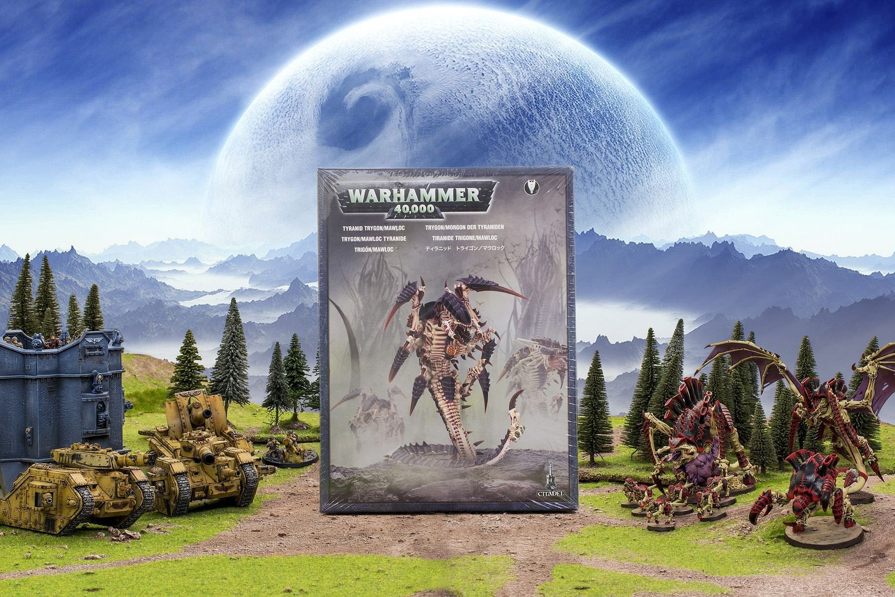 Unpainted Tyranid kit by Games Workshop, perfect for hobby painting and conversion.