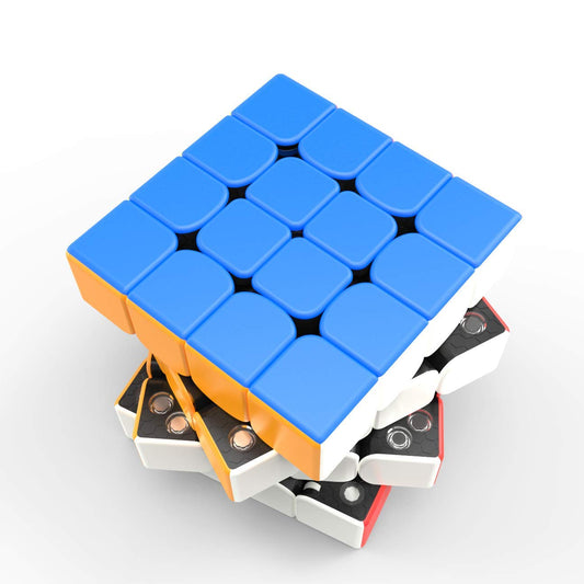 GAN 460M symmetric clips keep pieces secure for steady turning.