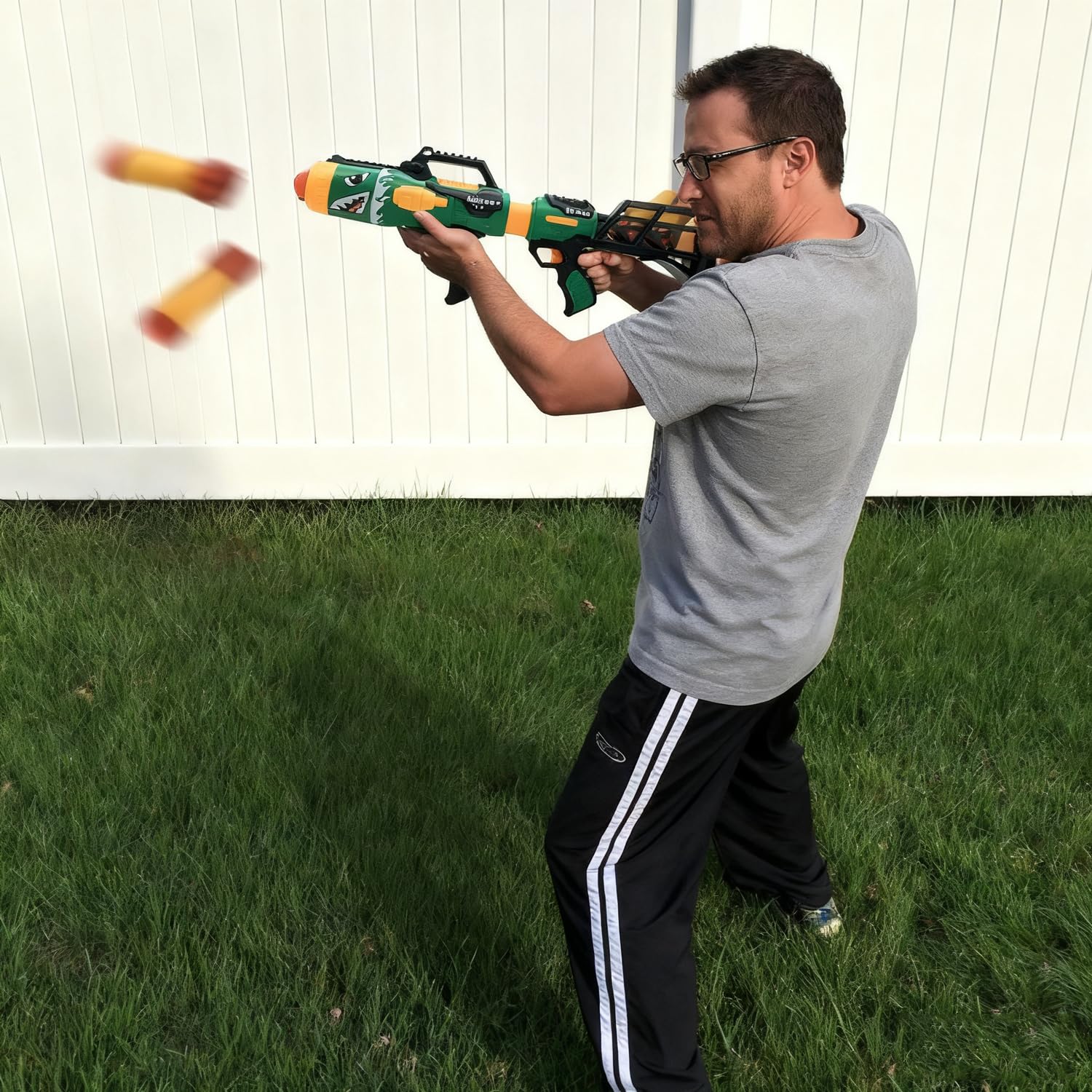 Gantan toy gun compatibility with Nerf blasters for versatile games