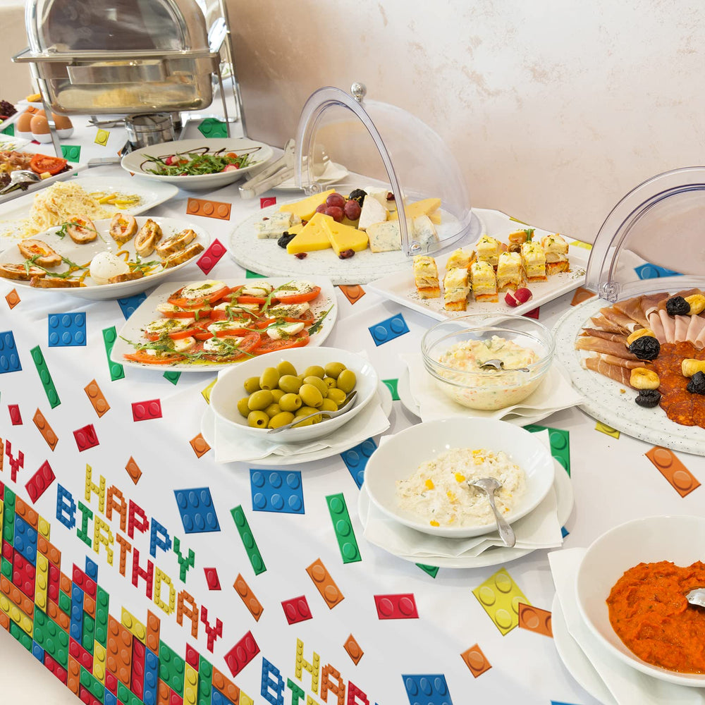 Gatherfun build-block themed birthday décor creates a lively party atmosphere.