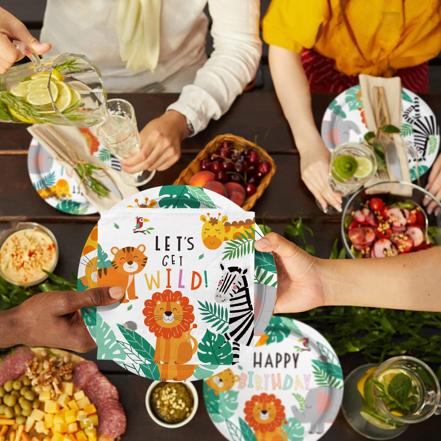 Gatherfun Safari banner adds festive jungle vibe to photos.