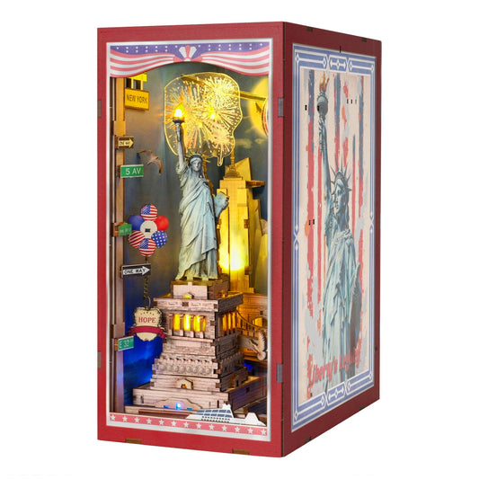 GATTLELIC Liberty's Legacy front view book nook kit enhances shelf display with timeless charm.
