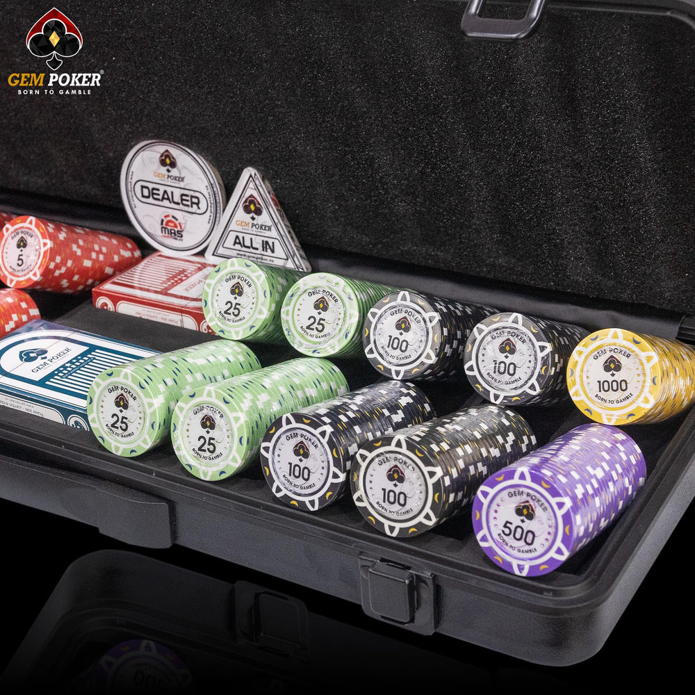 GEM POKER Luna casino-style setup for home game nights.