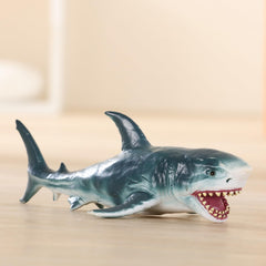 Gemini&Genius Hand-painted shark toy showcases precise teeth and gill details.
