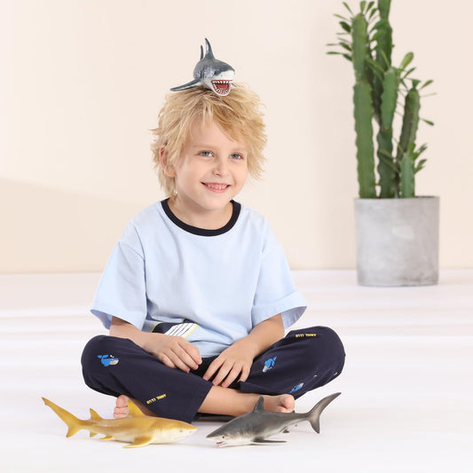 Gemini&Genius Megalodon shark detail jaw close-up for educational display.