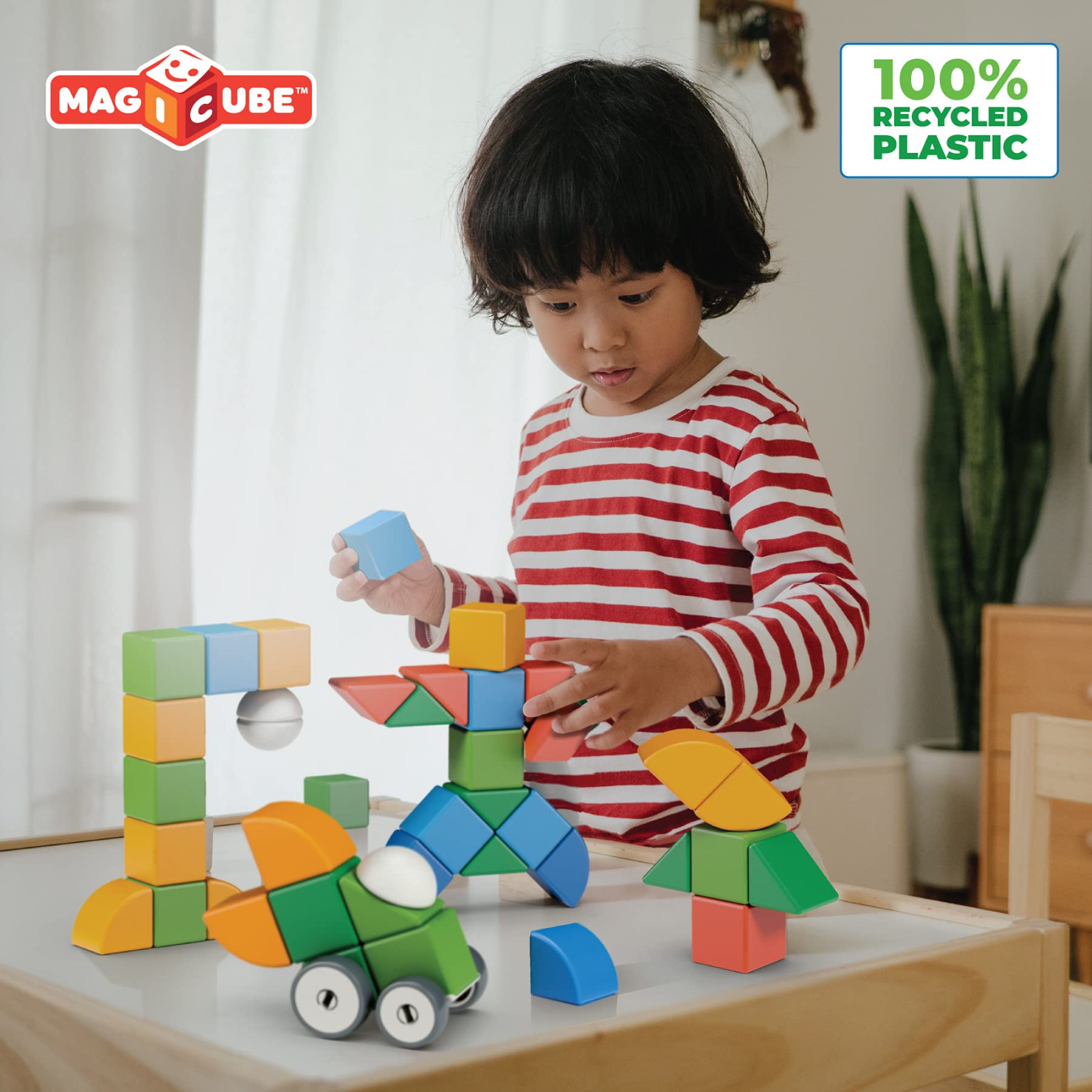 Geomag MagiCube open-storage box aids tidy, portable play sessions