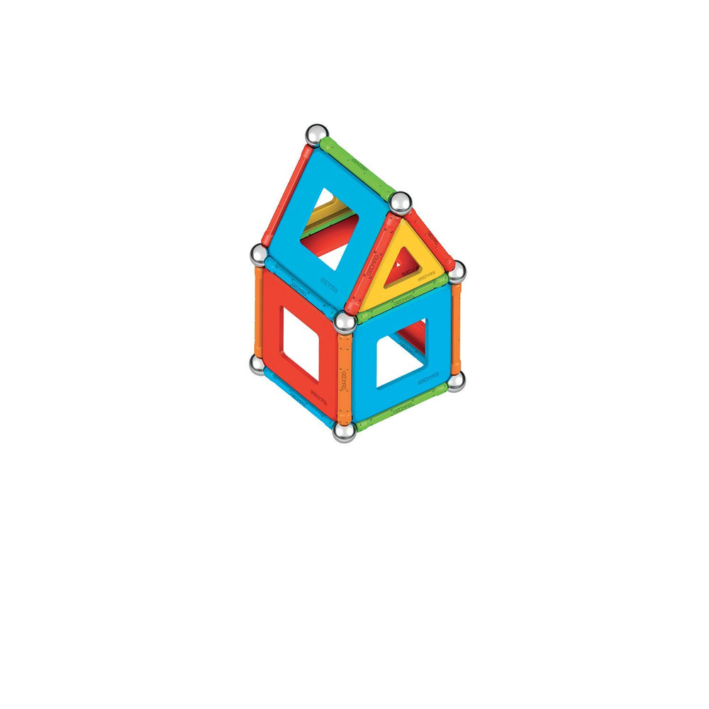 Geomag Supercolor storage boxes keep pieces organized and travel-ready.