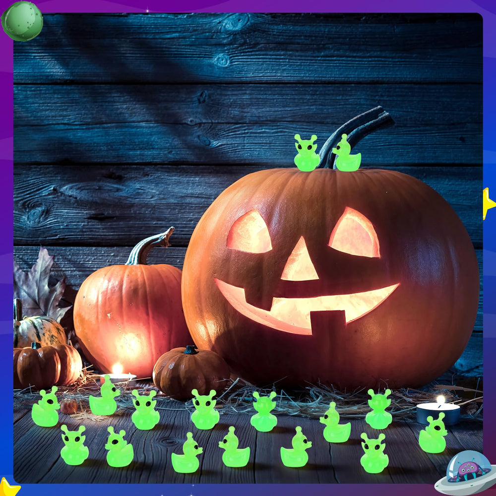 GGSTDDUP alien ducks are ideal for themed party crafts and displays.