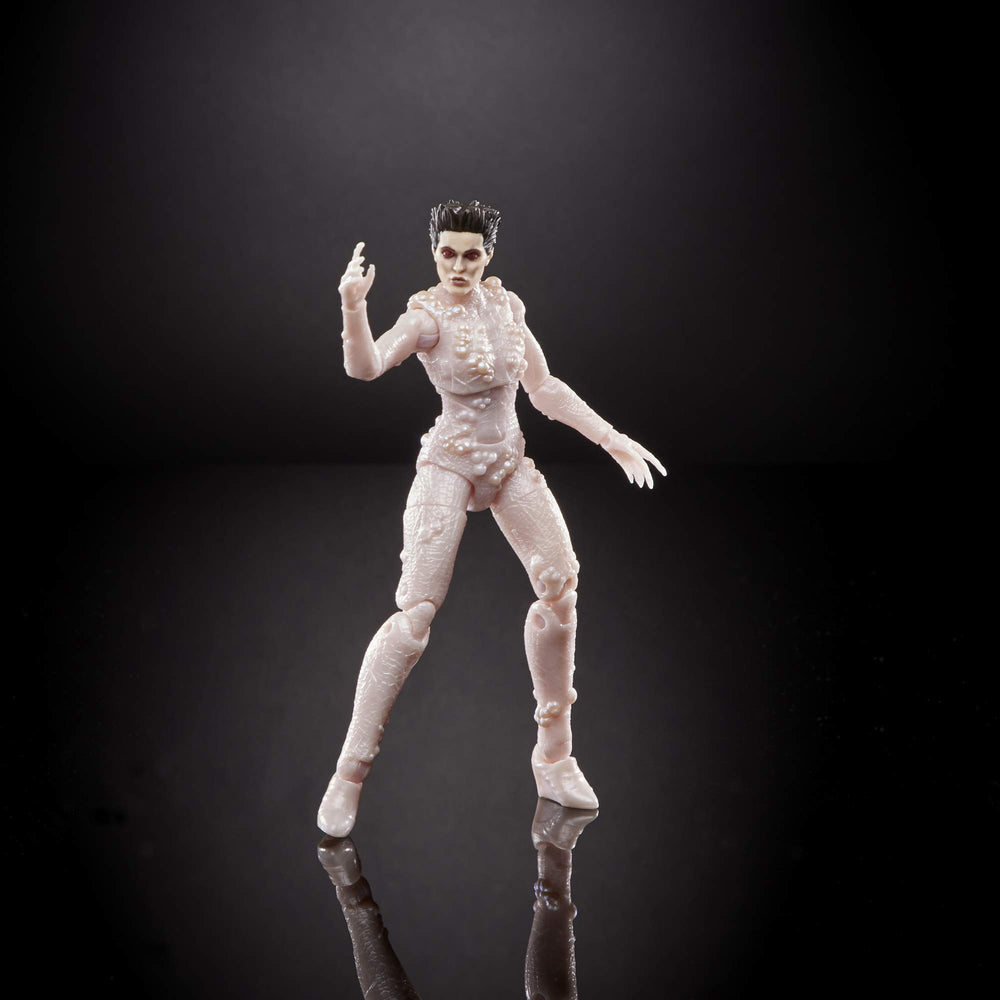 Attack-effect hands enhance action storytelling with Gozer figure