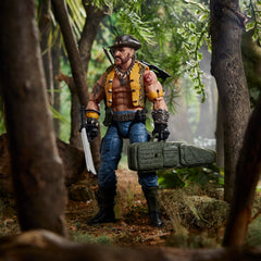 G.I. Joe Classified weapon accessory set enhances display and play scenarios.