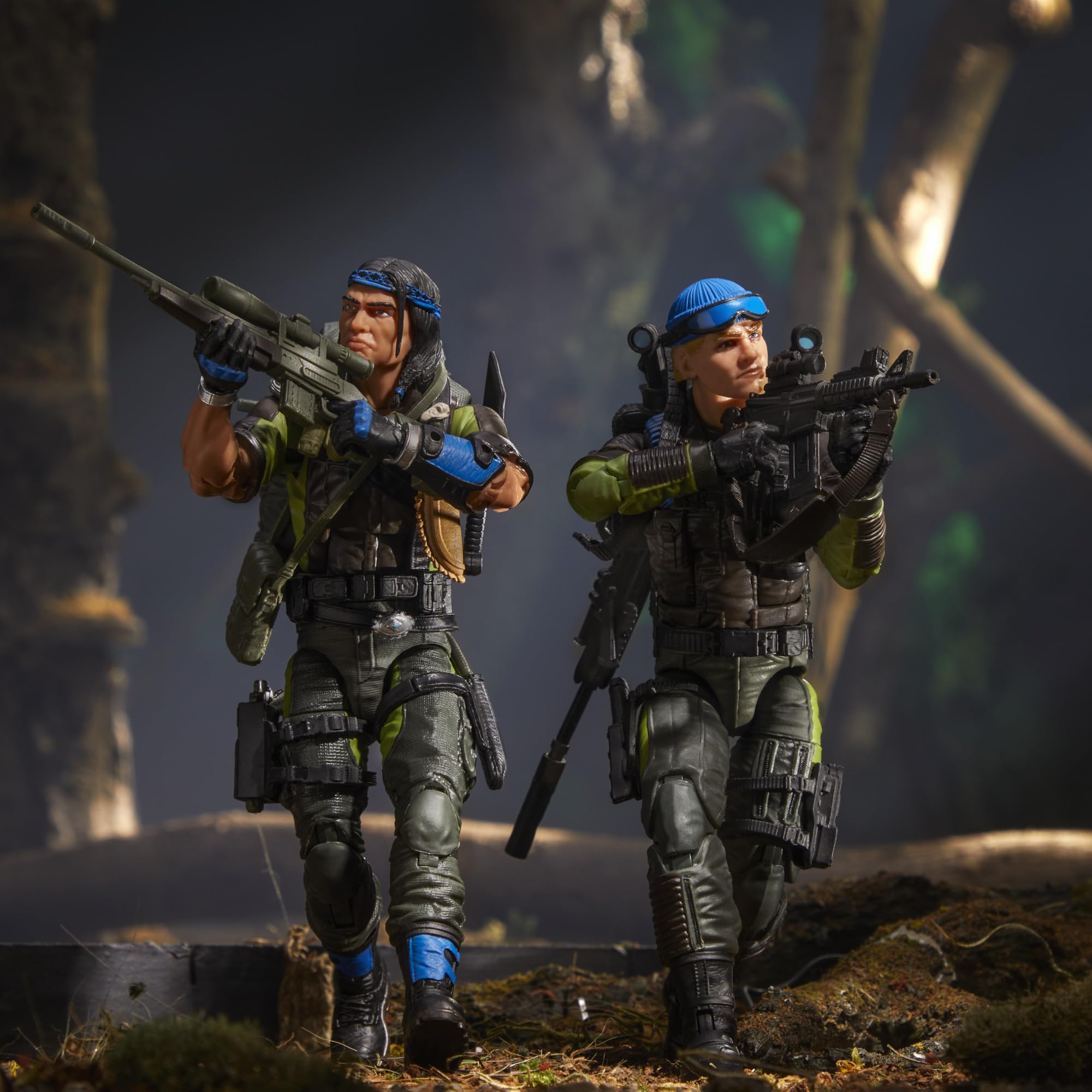 G.I. Joe Spirit Iron-Knife with backpack and gear for realistic scenes.