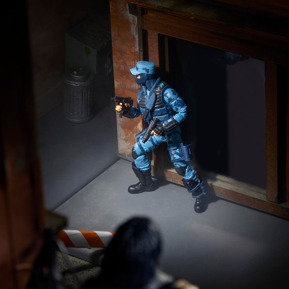 Figure articulation enables expressive, poseable action scenes for Shockwave Faria.