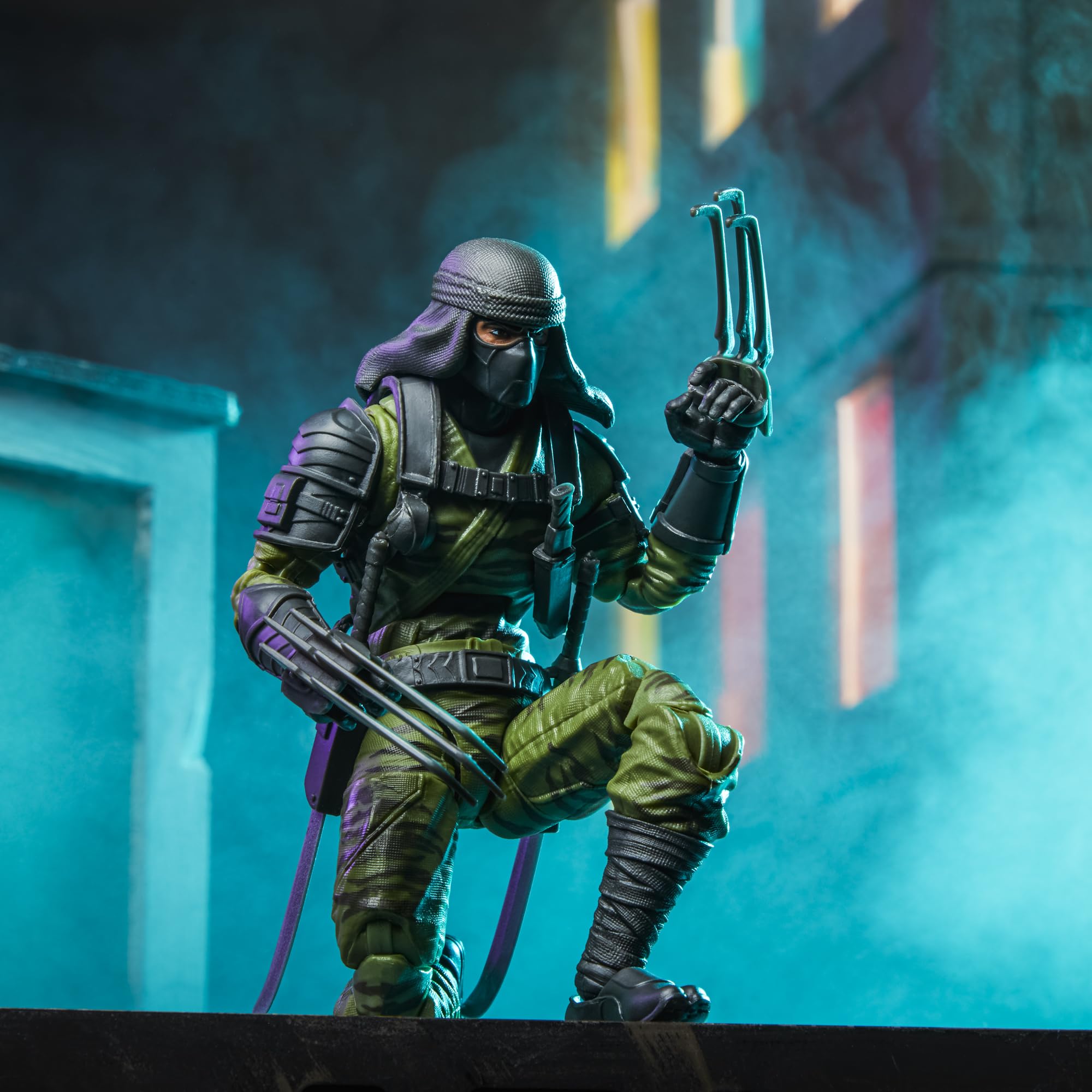 G.I. Joe Ralph Nunchuk Badducci swords and claws boost action-ready poses.