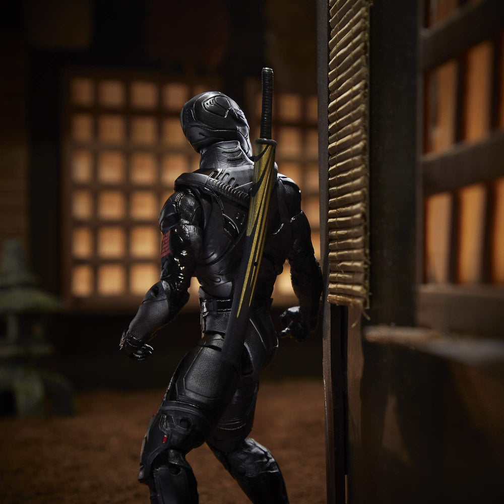 G.I. Joe Classified Snake Eyes dramatic pose showcasing articulation range.