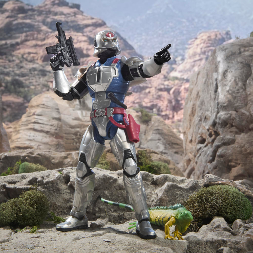 G.I. Joe Cobra Commander accessory pack adds depth to dynamic poses