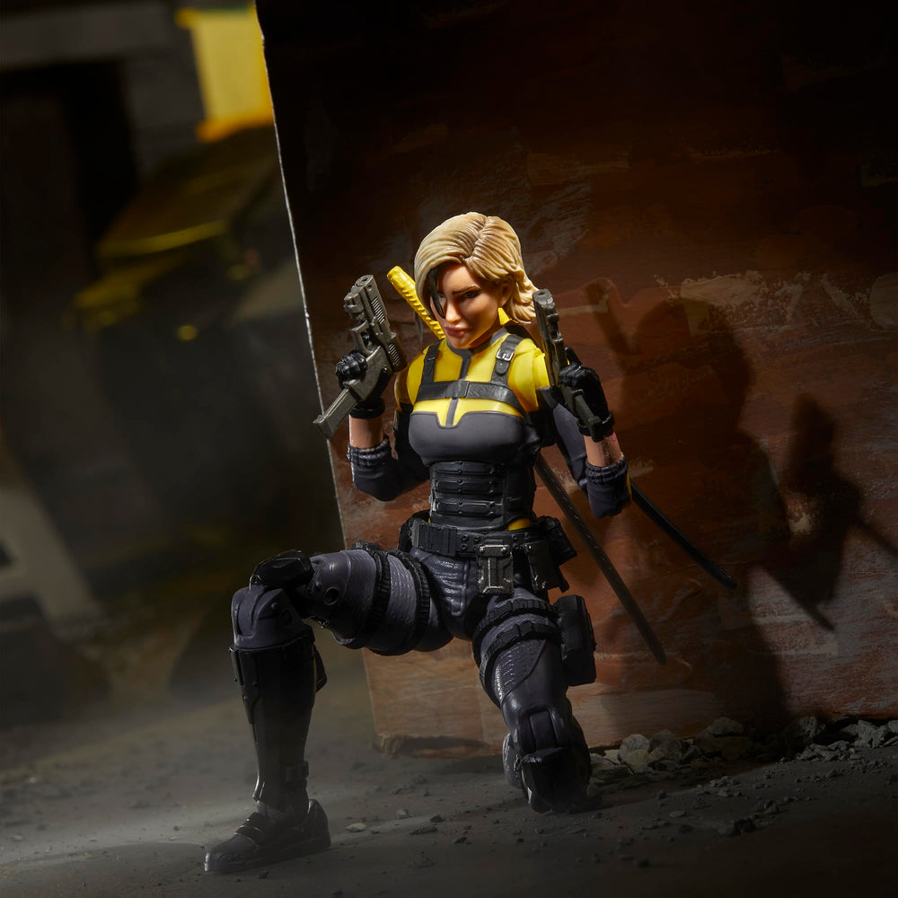 Helix mantis blades accessory for dynamic action scenes.