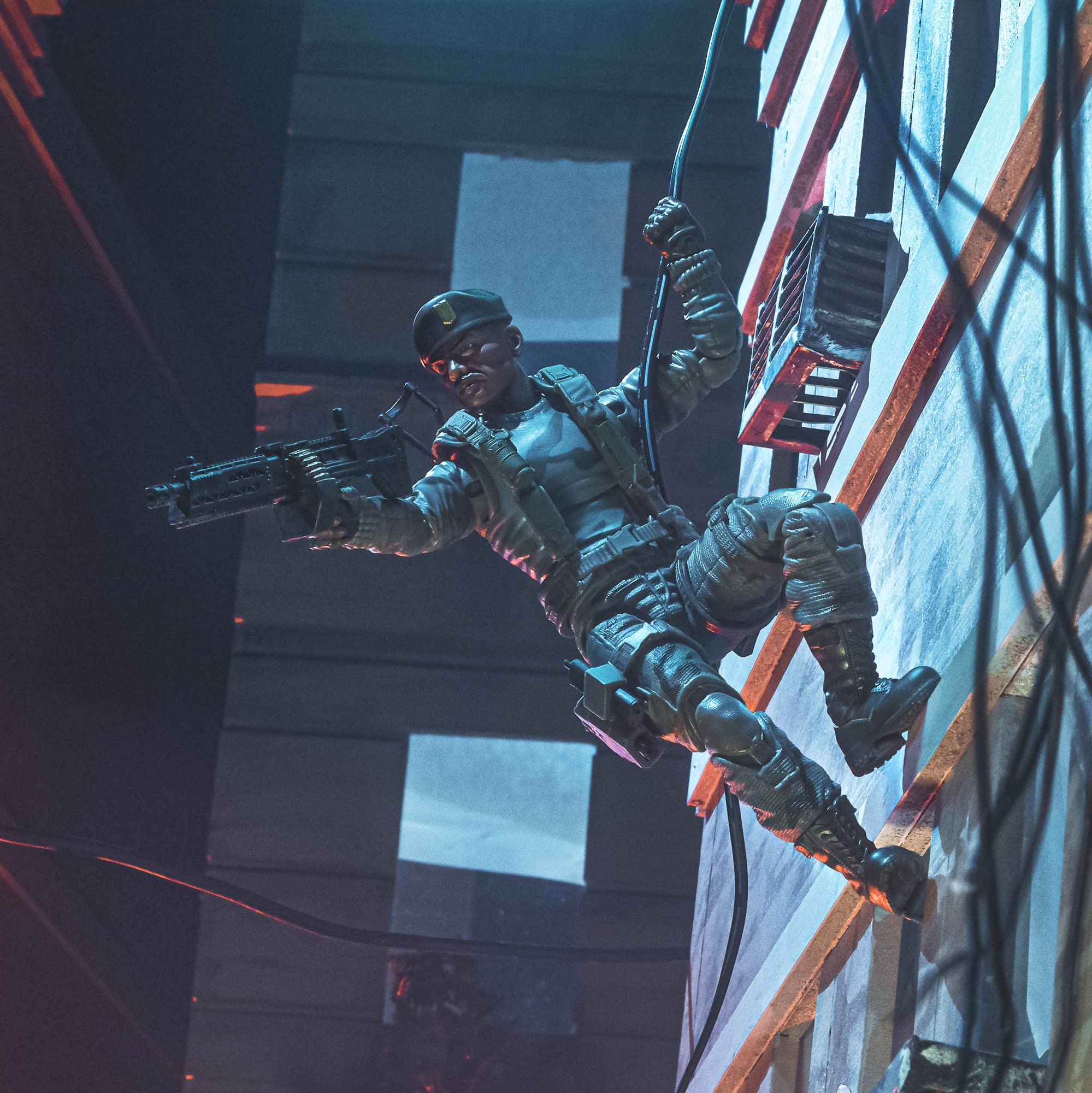 G.I. Joe Lonzo Stalker Wilkinson box art close-up showcases iconic design.