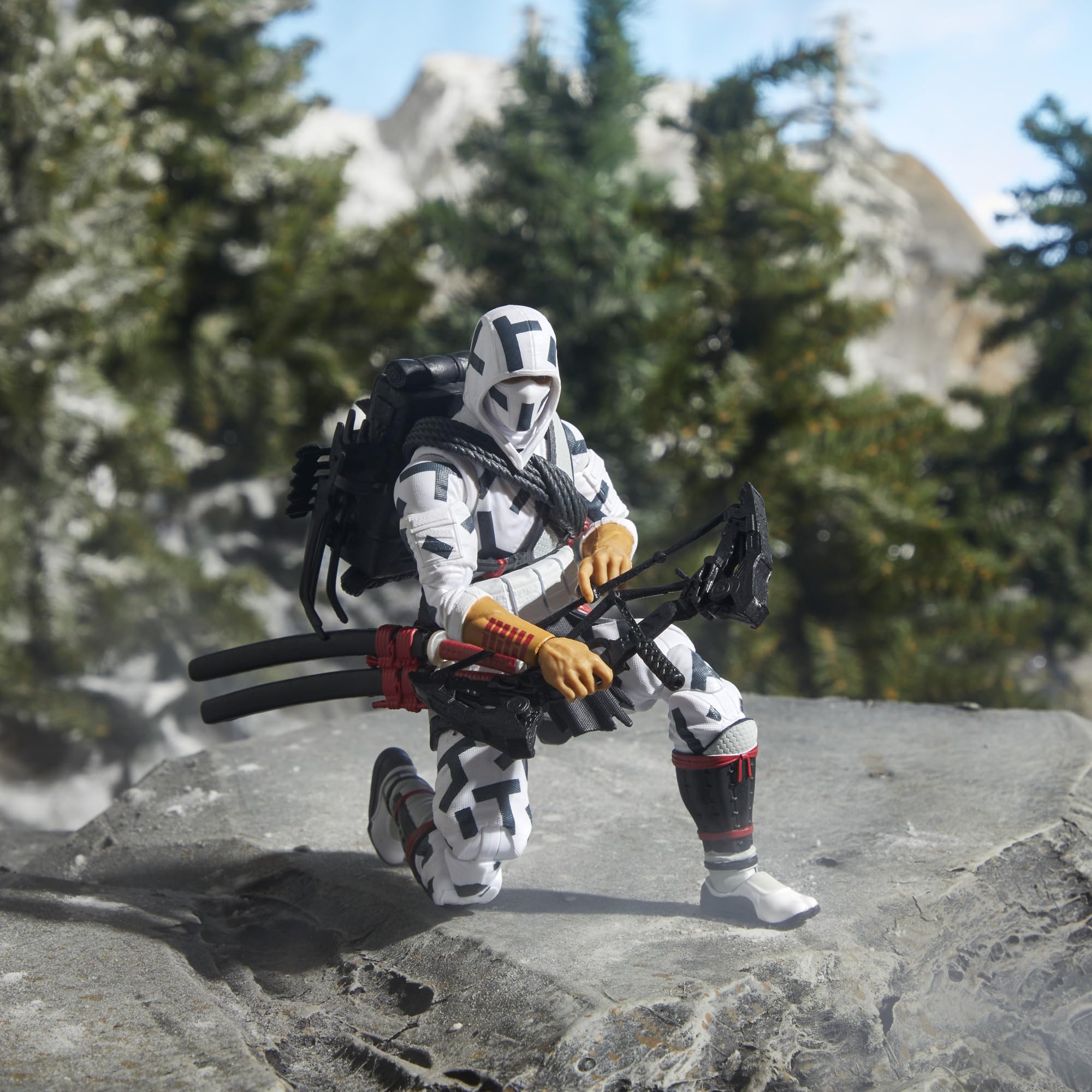 G.I. Joe Storm Shadow backpack quiver adds realistic gear
