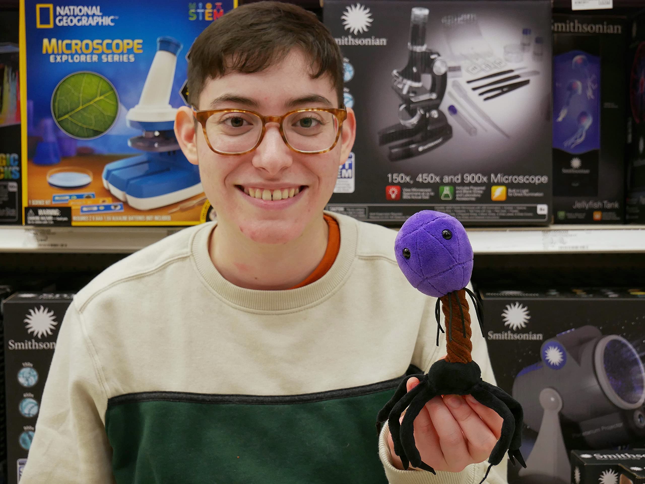 GIANT MICROBES T4-Bacteriophage soft materials deliver a delightful tactile learning moment.