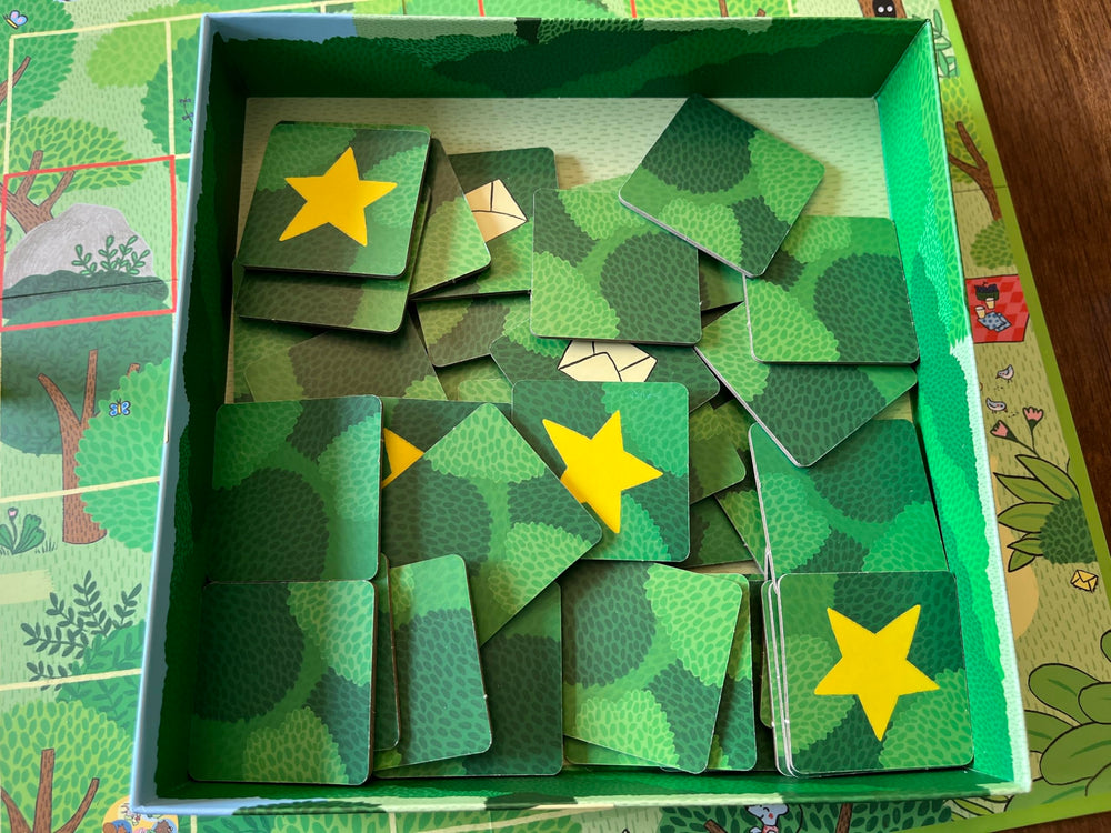 GIGAMIC Mr. Postmouse’s Picnic board and box highlight sturdy, kid-friendly design.