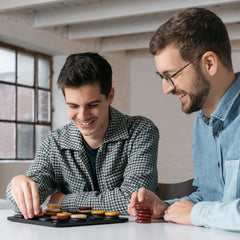 Gigamic Qawale two-player strategy session demonstrates fast-learning gameplay in minutes.