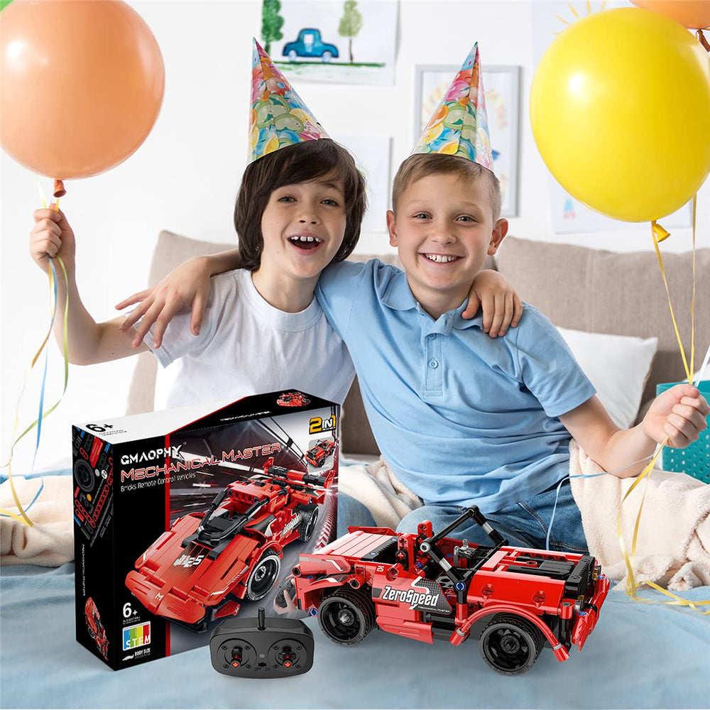 GMAOPHY kids building together fosters teamwork during playtime