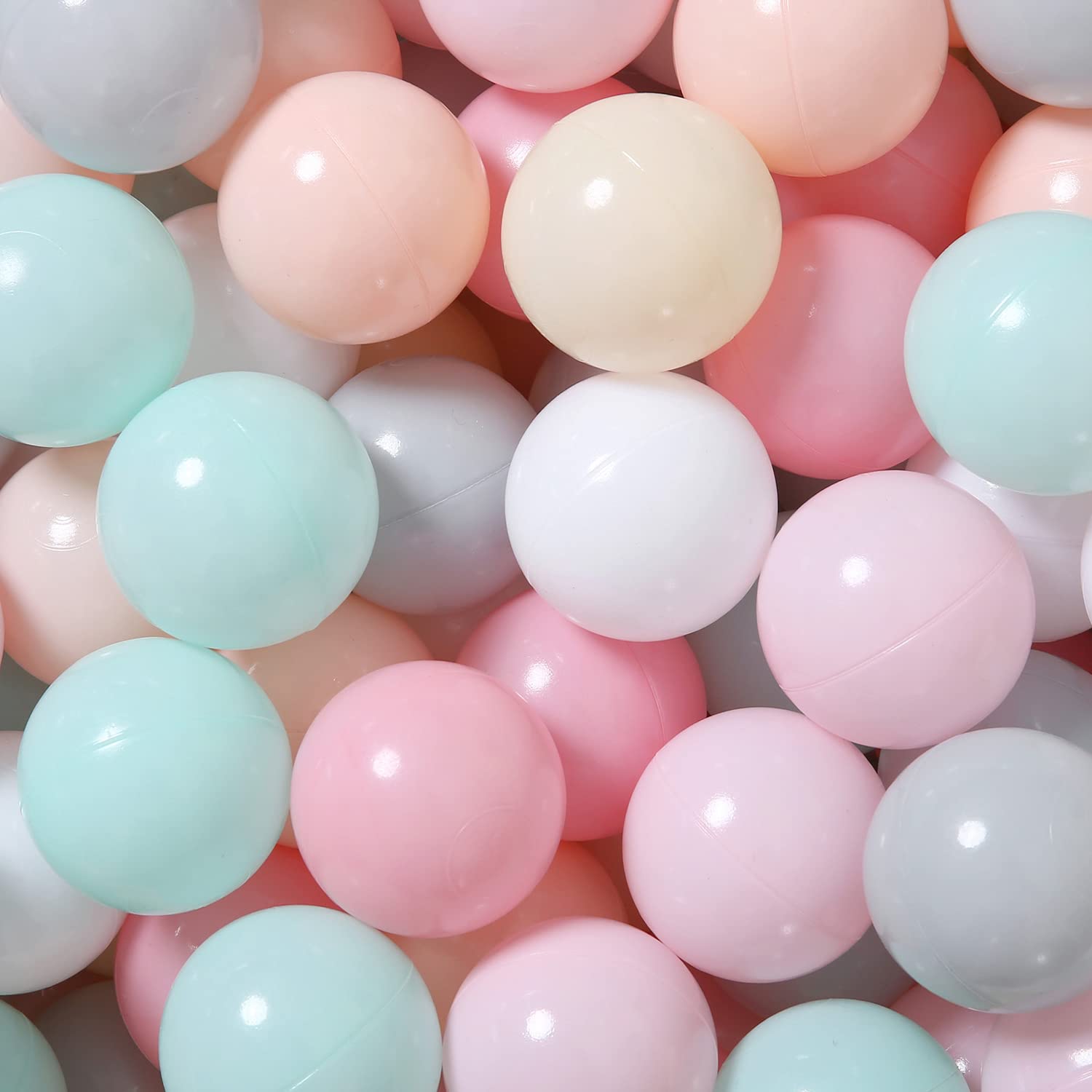 GOGOSO 100 pit balls closeup, phthalate-free and BPA-free for safe baby play.