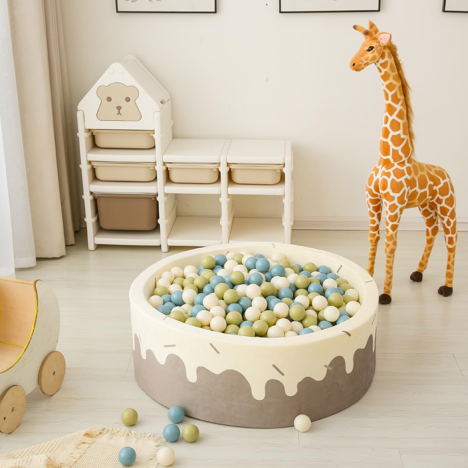 GOGOSO balls as photo props for kids and pets.