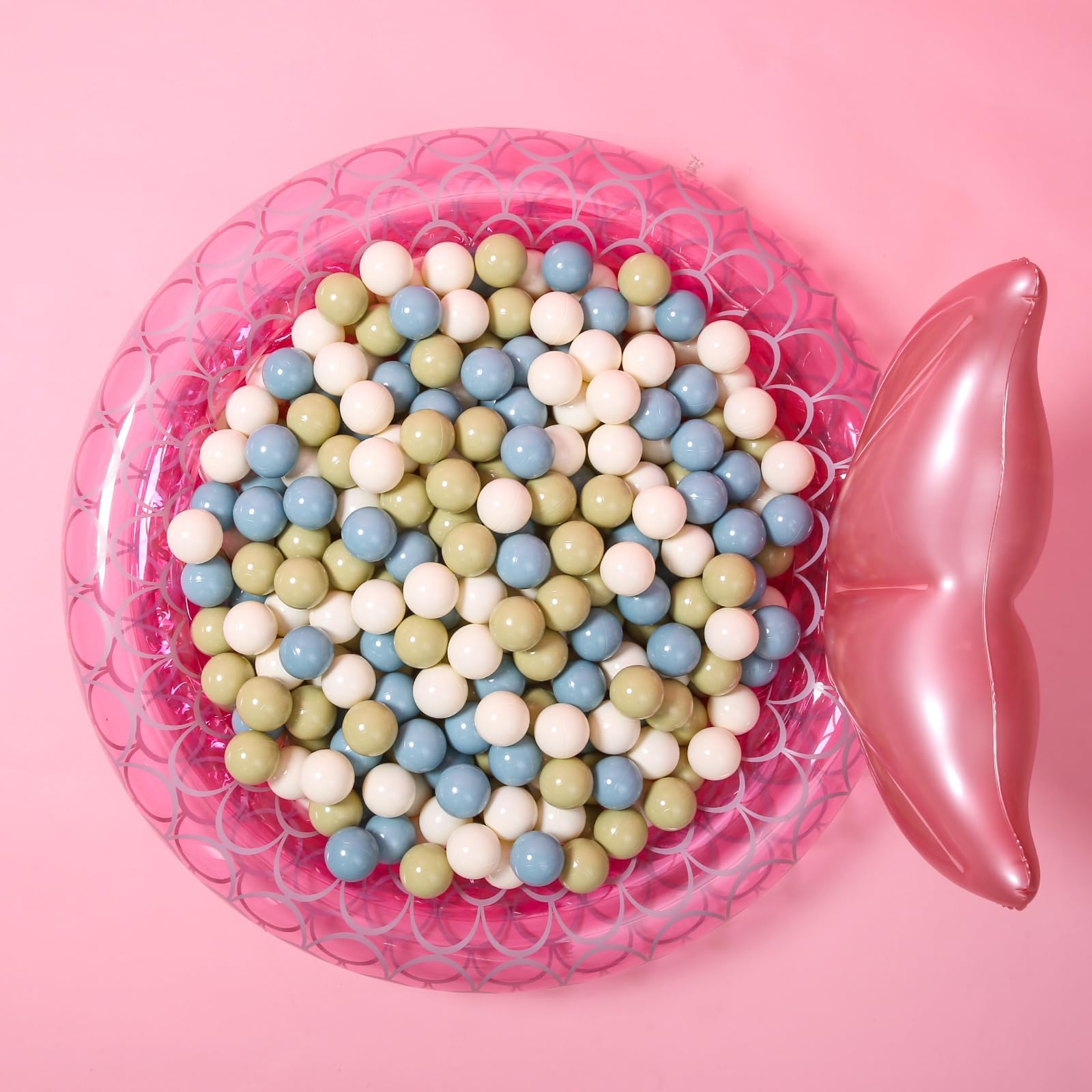 GOGOSO storage bag keeps 100 balls organized and portable.