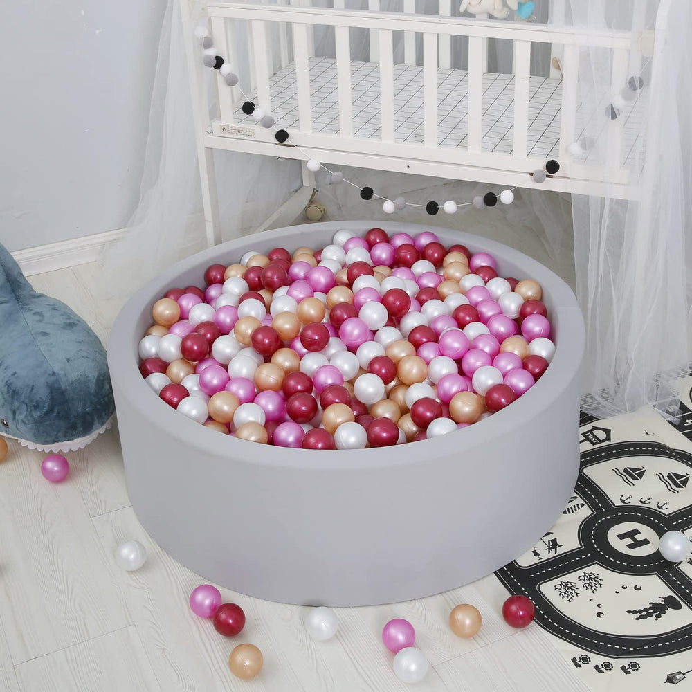 GOGOSO 100-piece set provides ample supply for ball pits and play spaces.