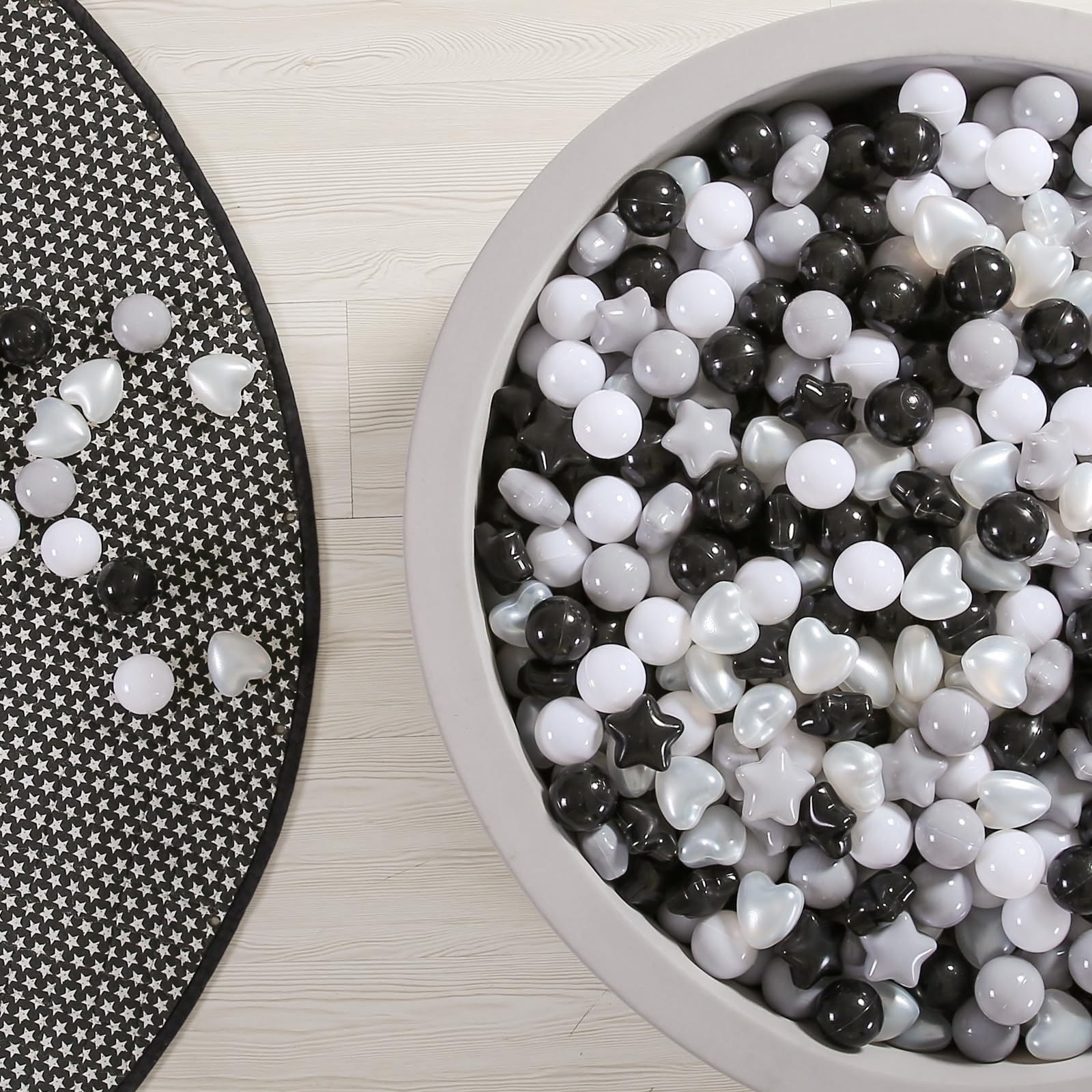 GOGOSO balls foster imaginative play and color recognition.
