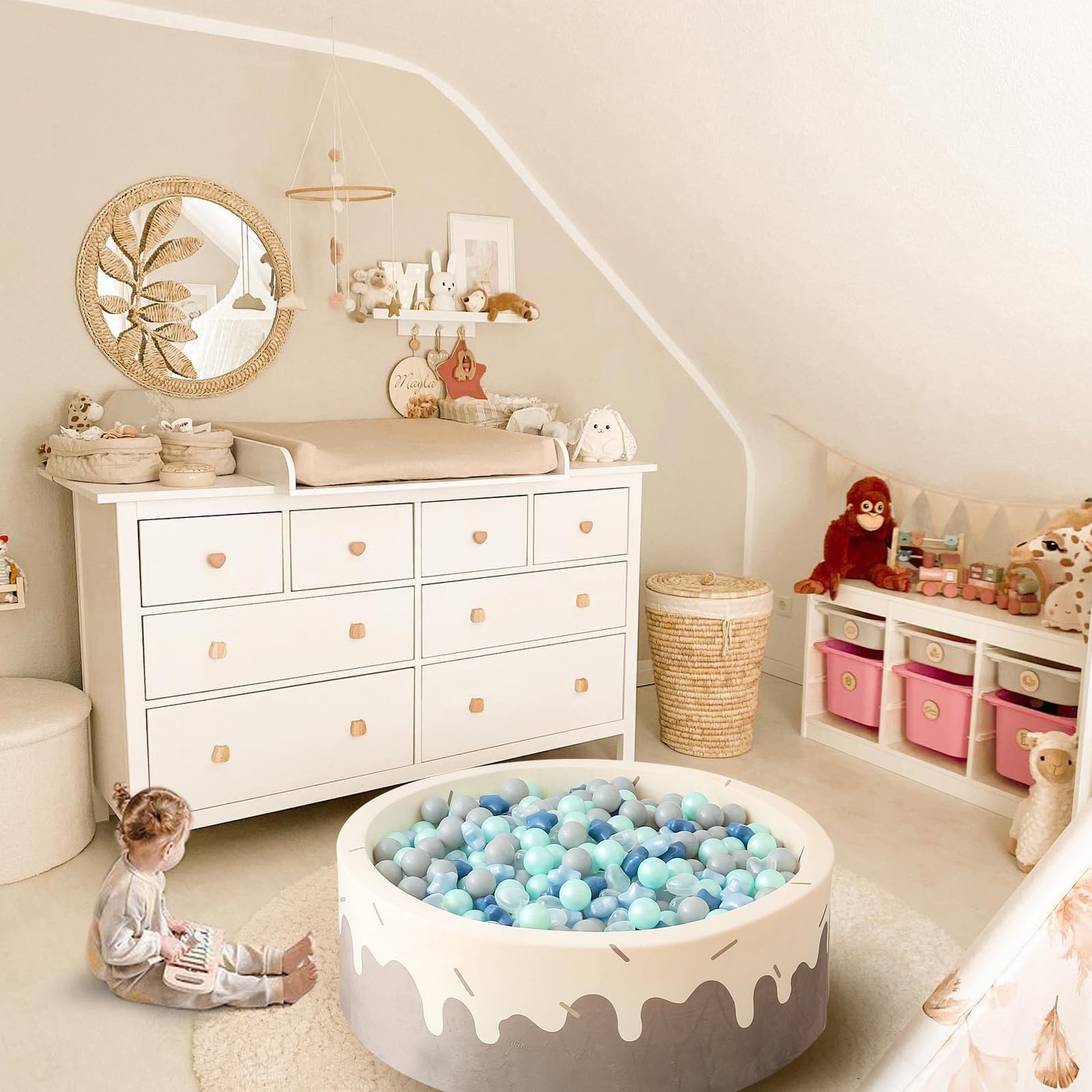 GOGOSO ball set enhances party decor and playtime