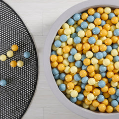 GOGOSO storage bag keeps the bright pastel balls organized