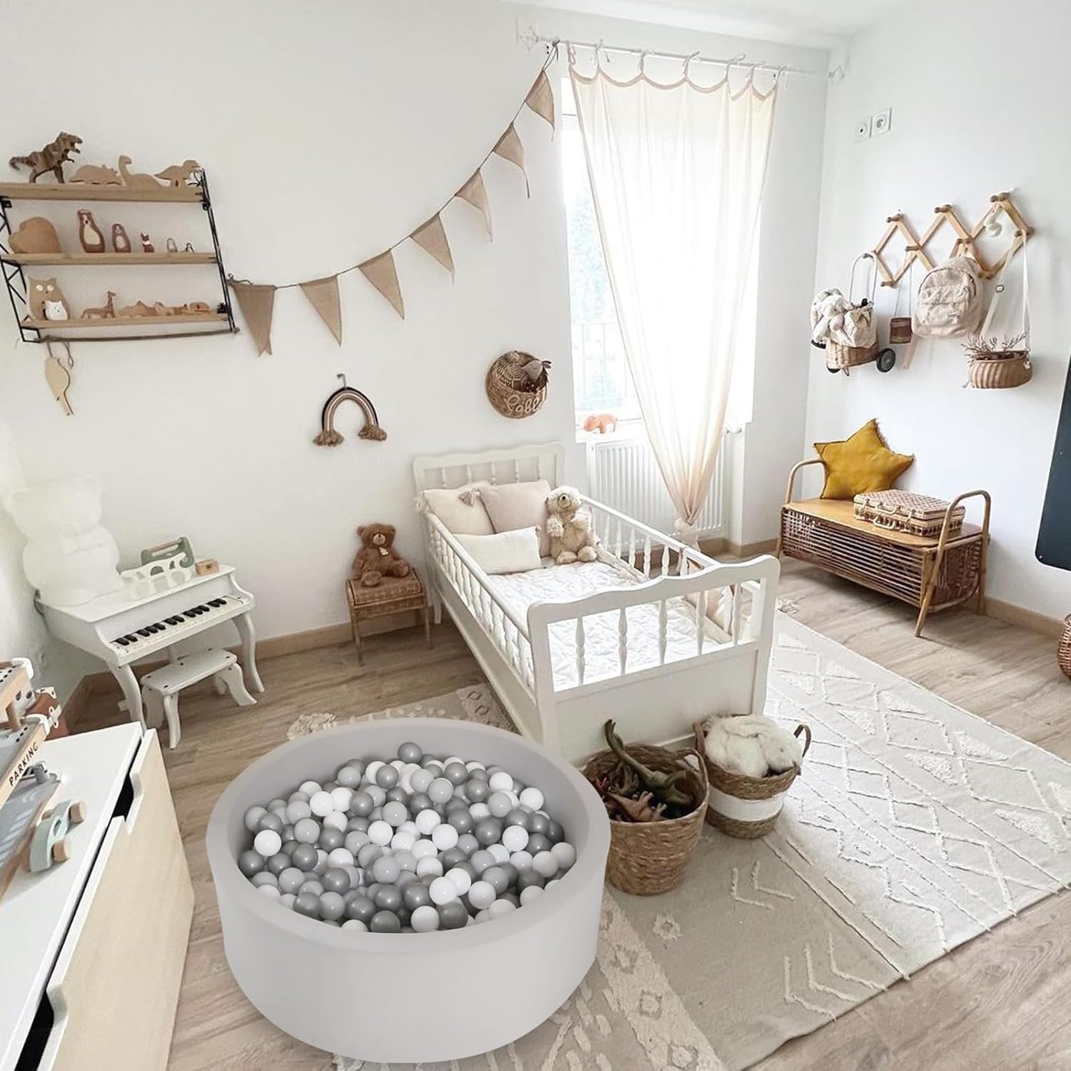 GOGOSO ball-pit decor idea emphasizes easy color coordination.