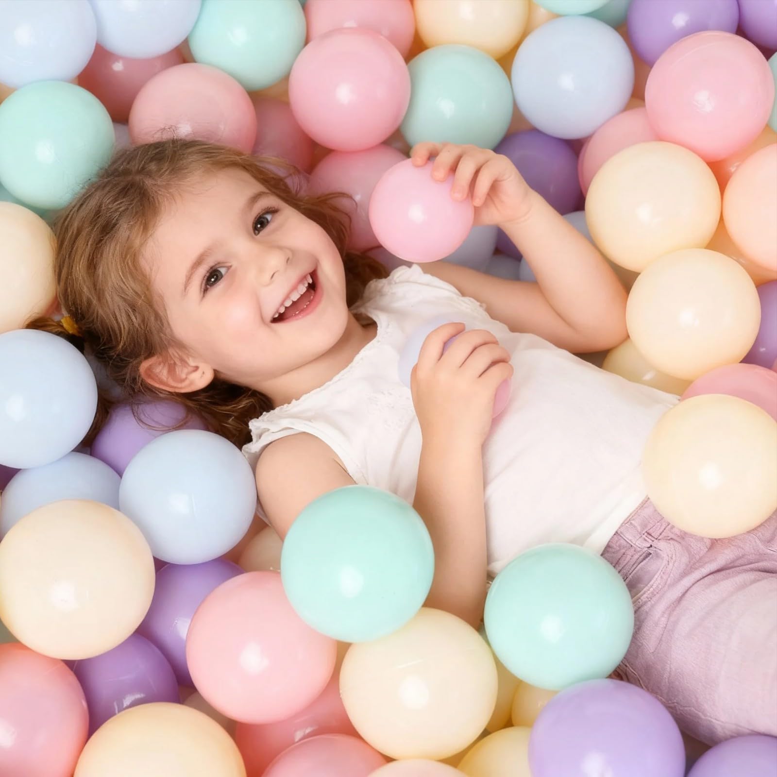 GOGOSO versatile play balls for ball pits, tents, baths, and decorations.